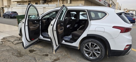 Riyadh, Vehicles, Cars & Trucks , SAR 57000,  Hyundai Santa Fe,  2019,  Automatic,  250000 KM,
