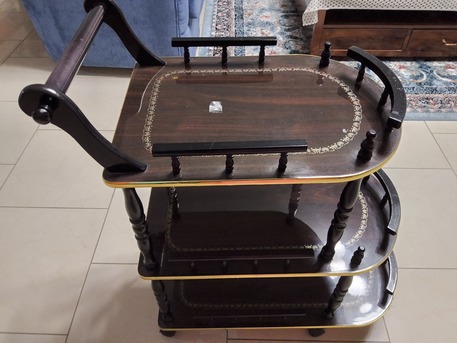 Juffair, Household Items, BHD 20,  Trolley Table