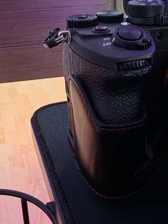Juffair, Photo & Video, BHD 699,  Sony A7IV Like New, Mint Condition - Dealer Checked, Body Only