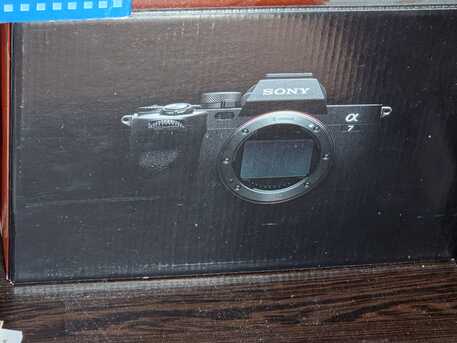 Juffair, Photo & Video, BHD 699,  Sony A7IV Like New, Mint Condition - Dealer Checked, Body Only