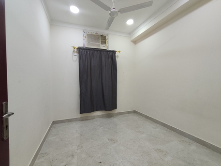 Gudaibiya, Apartments, Flats, Houses & Villas, BHD 200/year,  2 BR,  Gudaibiya:- Groundfloor 2BR Flat On Rent With Acs & Unlimited Ewa..