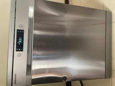 Yanbu, Household Items, SAR 350,  Samsung Dishwasher Good Condition At Throwaway Price