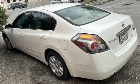 Manama, Vehicles, Cars & Trucks , BHD 1950,  Nissan Altima,  2012,  Automatic,  89500 KM,
