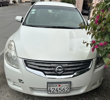 Manama, Vehicles, Cars & Trucks , BHD 1950,  Nissan Altima,  2012,  Automatic,  89500 KM,