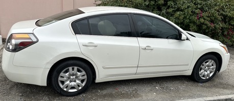Manama, Vehicles, Cars & Trucks , BHD 1950,  Nissan Altima,  2012,  Automatic,  89500 KM,