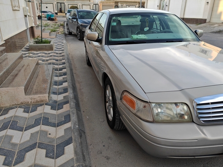 Riyadh, Vehicles, Cars & Trucks , SAR 38000,  Ford Crown Victoria,  2011,  Automatic,  174000 KM,    For Sale