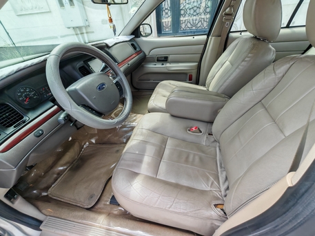 Riyadh, Vehicles, Cars & Trucks , SAR 30000,  Ford Crown Victoria,  2011,  Automatic,  174000 KM,    For Sale