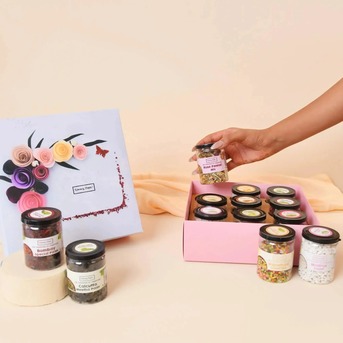 Jaipur, Food, INR 549,  Premium Rakhi Gift Hampers Online | Unique Gift Hampers India