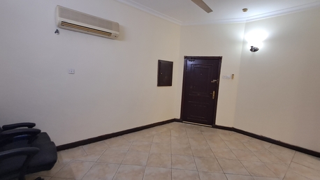 Hoora, Apartments, Flats, Houses & Villas, BHD 220,  2 BR,  Semifurnished 2 Bed Room Flat In Hoora With Electricity