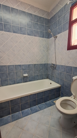 Hoora, Apartments, Flats, Houses & Villas, BHD 220,  2 BR,  Semifurnished 2 Bed Room Flat In Hoora With Electricity