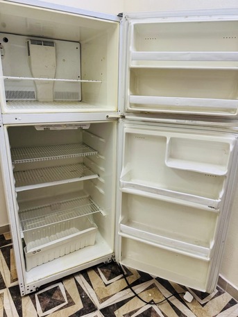 Riyadh, Appliances, SAR 300,  Refrigerator - Urgent Sale