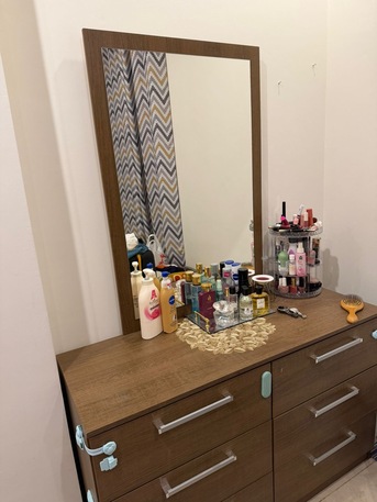 Riyadh, Furniture, SAR 1000,  Bed Set+ Chairs+ House Hold