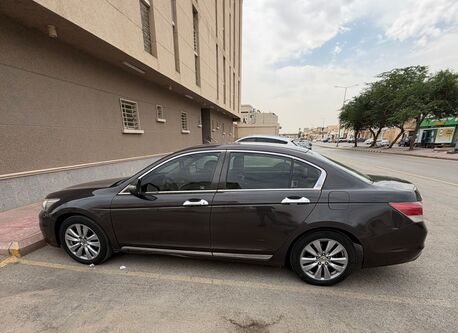 Riyadh, Vehicles, Cars & Trucks , SAR 28000,  Honda Accord,  2012,  Automatic,  286500 KM,    &ndash;  - Full Option - For Sale