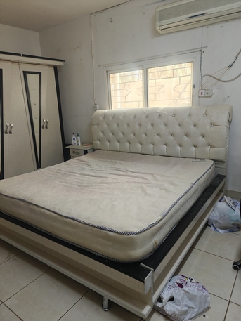 Al Malaz, Furniture, SAR 700,  Bed Set And Furniture 6 Peices