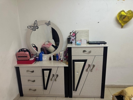 Al Malaz, Furniture, SAR 700,  Bed Set And Furniture 6 Peices