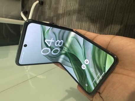 Khobar, Mobile Phones, SAR 2000,  Moto Razr Ultra 50 - Foldable - 512 GB X 12GB RAM