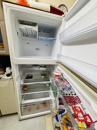Al Malaz, Household Items, SAR 550,  Excellent Condition Samsung Double Door Refrigerator Available For Sale.