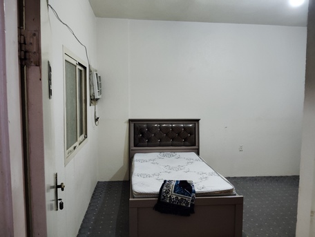 Jubail, Rooms for Rent, SAR 1000/month,  250 Sq. Meter,  Urgent Room Mate Required