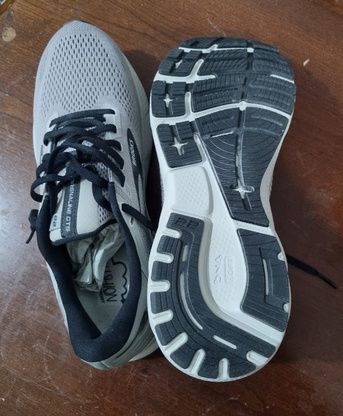 Jeddah, Sporting Goods, SAR 250,  New Brooks Shoe