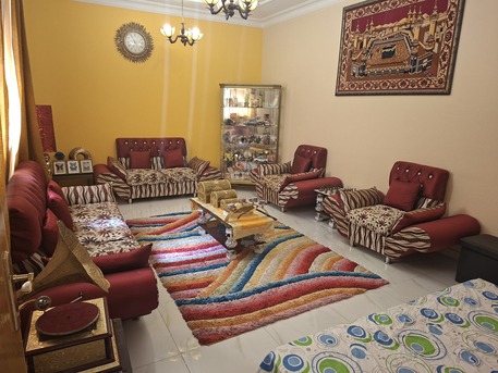 Riyadh, Furniture, SAR 1000,  Sofa Set With Centre Table And 2 Side Tables With Carpet