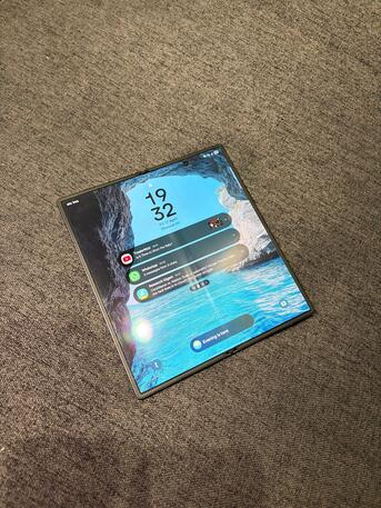 Riyadh, Mobile Phones, SAR 5800,  LIKE NEW &ndash; Samsung Galaxy Z Fold 7 + Galaxy Watch 8 (40mm