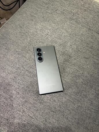 Riyadh, Mobile Phones, SAR 5800,  LIKE NEW &ndash; Samsung Galaxy Z Fold 7 + Galaxy Watch 8 (40mm