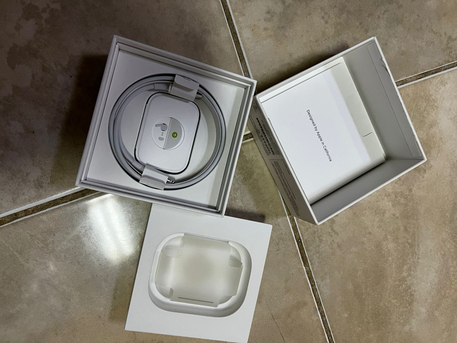 Riyadh, Mobile Phones, SAR 650,  Apple AirPods Pro (2nd Generation) For Sale
