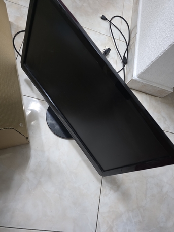 Riyadh, Computers, SAR 200,  Dell Monitor For Sale &ndash; Excellent Condition &ndash; 200 SAR