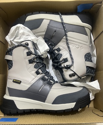 Riyadh, Clothing & Accessories, SAR 600,  Columbia Winter Ice Boot For Women New