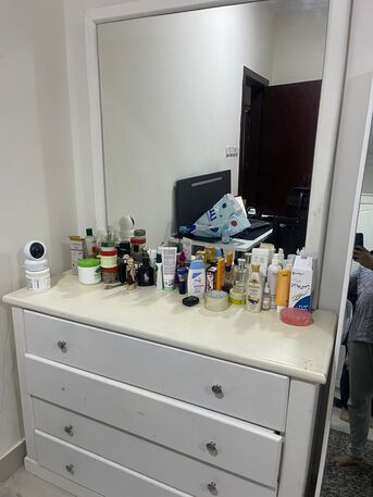 Al Malaz, Household Items, SAR 1000,  Bed Set, Wardrobe And Working Table