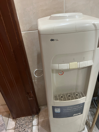 Jeddah, Appliances, Water Dispenser And Vacuum Cleaner For Free