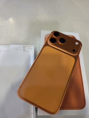 Dammam, Mobile Phones, SAR 5700,  IPhone 17 Pro Max 512 GB New