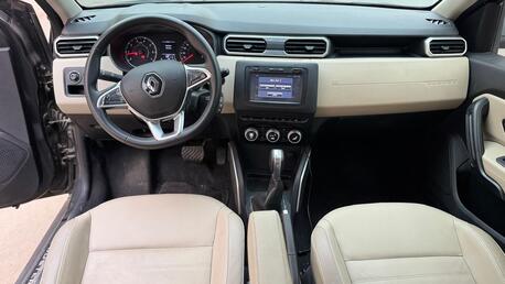 Riyadh, Vehicles, Cars & Trucks , SAR 37500,  RENAULT DUSTER !,  2019,  Automatic,  60000 KM,  4X4 HEELS 360 CAMERA FULL OPTION  6*- LEATHER SEATS 100% ORIGINAL