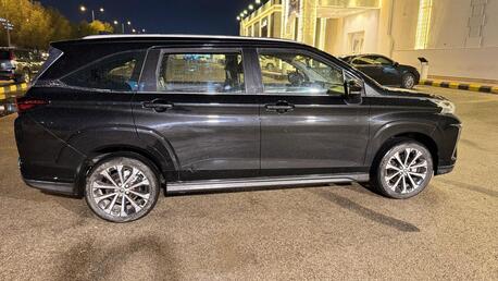 Riyadh, Vehicles, Cars & Trucks , SAR 56500,  TOYOTA VELOZ =,  2024,  Automatic,  25000 KM,  7 SEATER ORIGINAL CONDITION FREE OF ACCIDENT-3