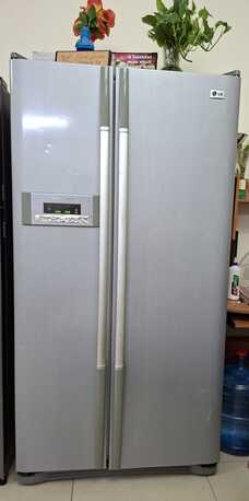 Salmaniya, Household Items, BHD 75,  450 Liter Strong & Reliable Fridge For Sale - LG Brand