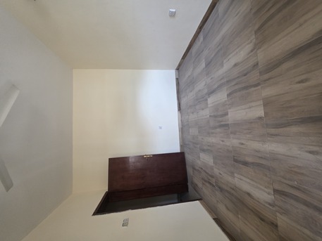 Umm Al Hassam, Apartments, Flats, Houses & Villas, BHD 160/month,  2 BR,  ?2BATHROOM Hall Kitchen Without Electricity Balcony