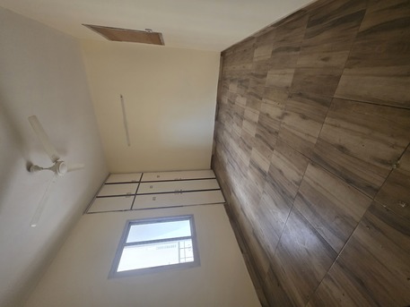 Umm Al Hassam, Apartments, Flats, Houses & Villas, BHD 160/month,  2 BR,  ?2BATHROOM Hall Kitchen Without Electricity Balcony