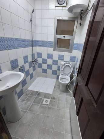 Hoora, Apartments, Flats, Houses & Villas, BHD 180/month,  2 BR,  2bhk 180bd With Ewa Ac Near Tea House