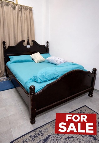 Manama, Furniture, BHD 70,  Bed 180x200 With 6 Door Wardrobe And Dressing Table