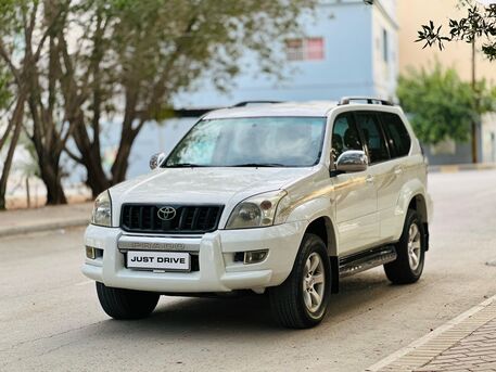 Manama, Vehicles, Cars & Trucks , BHD 3250,  Toyota Prado,  2003,  Automatic,  270000 KM,    MODEL WELL MAINTAINED 7 SEATER SUV CALL OR WHATSAPP ON 35400768 ,3366508
