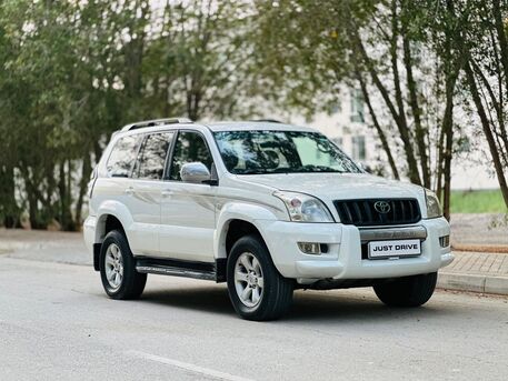 Manama, Vehicles, Cars & Trucks , BHD 3250,  Toyota Prado,  2003,  Automatic,  270000 KM,    MODEL WELL MAINTAINED 7 SEATER SUV CALL OR WHATSAPP ON 35400768 ,3366508