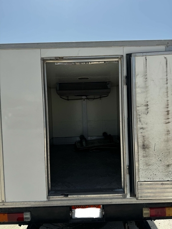 Manama, Vehicles, Cars & Trucks , BHD 4500,  Toyota Hilux,  2014,  Manual,  197000 KM,  CHILLER VAN Call : 33662799