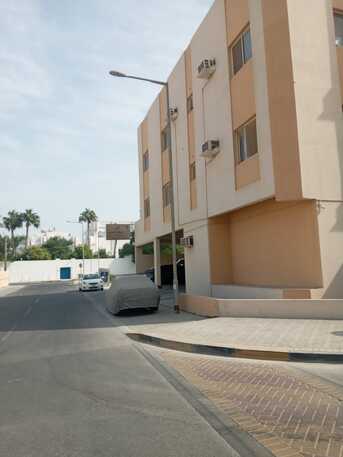 West Riffa, Apartments, Flats, Houses & Villas, BHD 200/month,  2 BR,  100120 Sq. Meter,  2 BR Family Flat For Rent In West Riffa