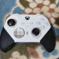 SAR 400,  Xbox One Elite Series 2 Controller For Sale In Excellent Condition C Type