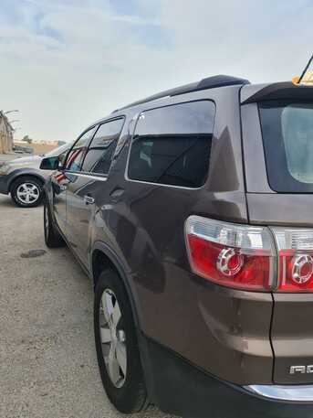 Riyadh, Vehicles, Cars & Trucks , SAR 21000,  Gmc Acadia,  2010,  Automatic,  296000 KM,  Car For Sale