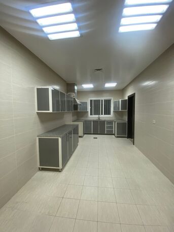 Kuwait City, Apartments, Flats, Houses & Villas, KWD 580/month,  3 BR,  Basement Apartment For Rent In Zahraa With A Yard