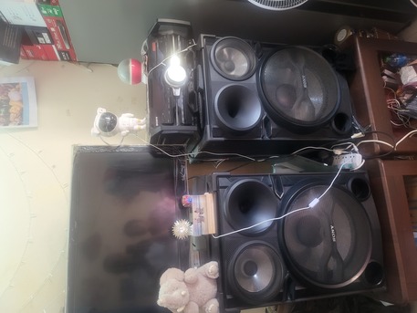 Adliya, Electronics, BHD 200,  Sony (original) Music System (amp & Speakers)