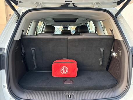 Riyadh, Vehicles, Cars & Trucks , SAR 48000,  MG RX8,  2020,  Automatic,  119000 KM,    30T AWD Full Options With Panoramic Sunroof For Sales