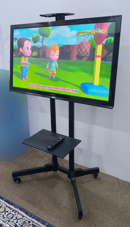 Jeddah, Household Items, SAR 550,  Panasonic Plasma TV (42 Inches) With Trolley!  Sr.550!  High Resolution!