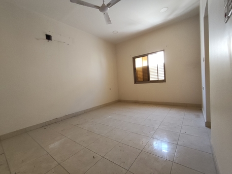 Tubli, Apartments, Flats, Houses & Villas, BHD 160/year,  2 BR,  Tubli:- 2Bhk Unfurnished Flat On Rent Close To Toyota Plaza..